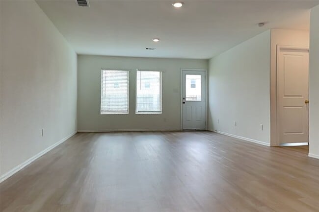 Building Photo - 26815 Wilderye Cv Ln