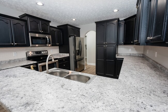 Building Photo - 202 Croatan Woods Dr