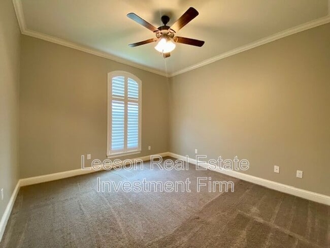 Building Photo - 15 Rescue Hill Cir