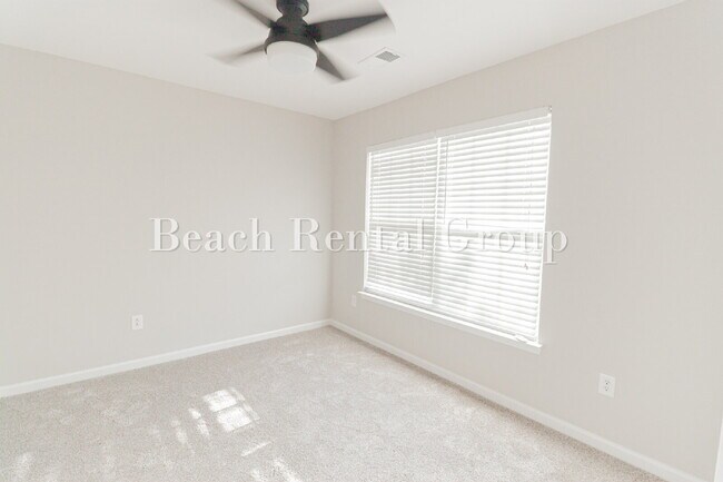Building Photo - 4 Bedroom in Loris with Screened Patio