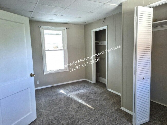 Building Photo - 340 9th Ave