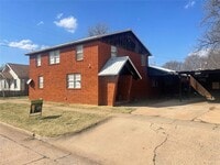 Building Photo - 909 Court Ave
