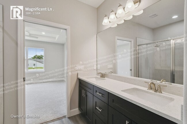 Building Photo - AVAILABLE TODAY!  New Luxury Townhome finished with High-End Touches