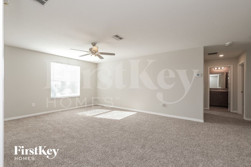 Building Photo - 10833 Kirkwall Port Dr