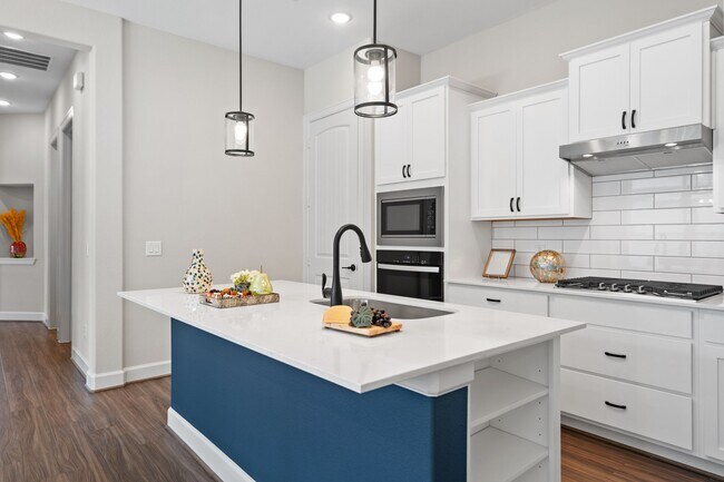 Building Photo - 1206 Hidden Oaks Dr