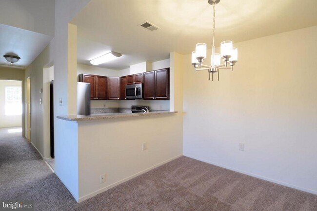 Building Photo - 7718 Lexton Pl