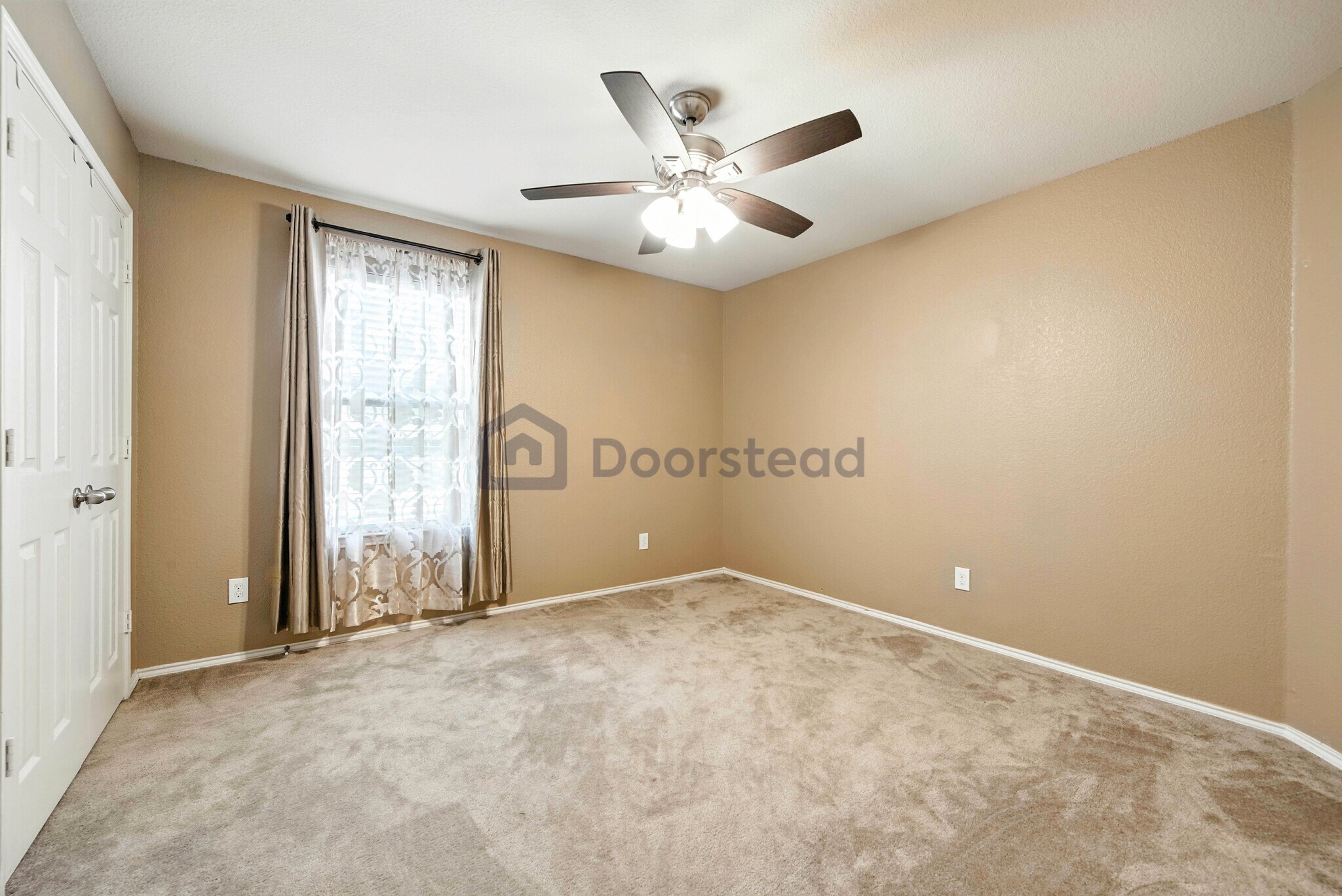 Building Photo - 12744 Northern Pine Dr