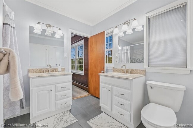 Building Photo - 6103 Park Lake Rd