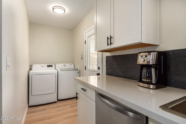 Building Photo - 4010 N 10th Ave