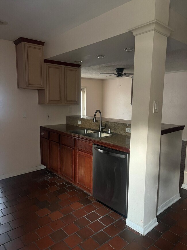 Building Photo - 14370 Misty Meadow Ln