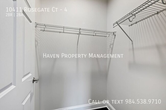 Building Photo - 10411 Rosegate Ct