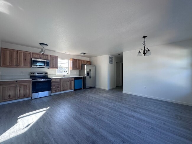 Building Photo - Brand New Construction 2 Bed 1 Bath Modern...