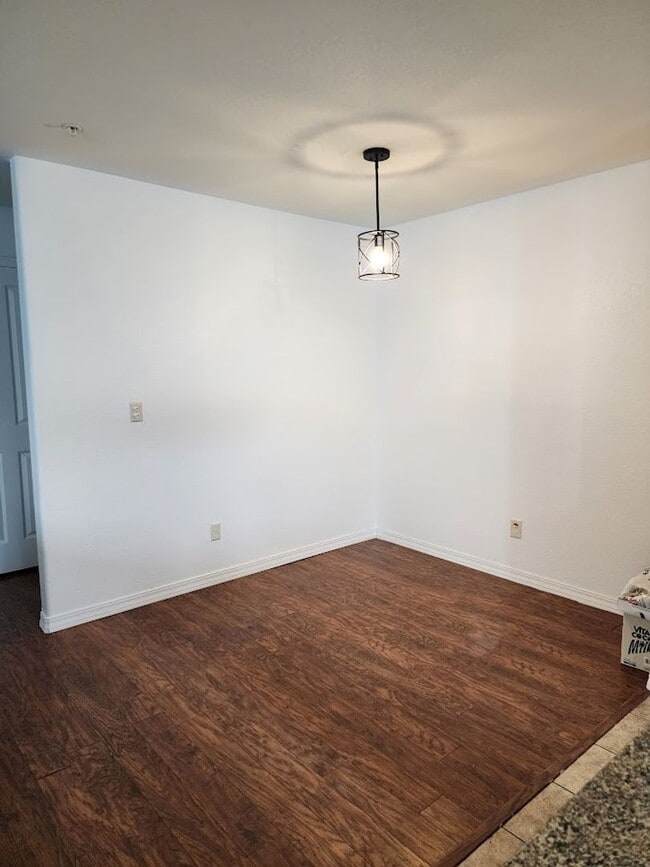 Building Photo - 23525 E Platte Dr