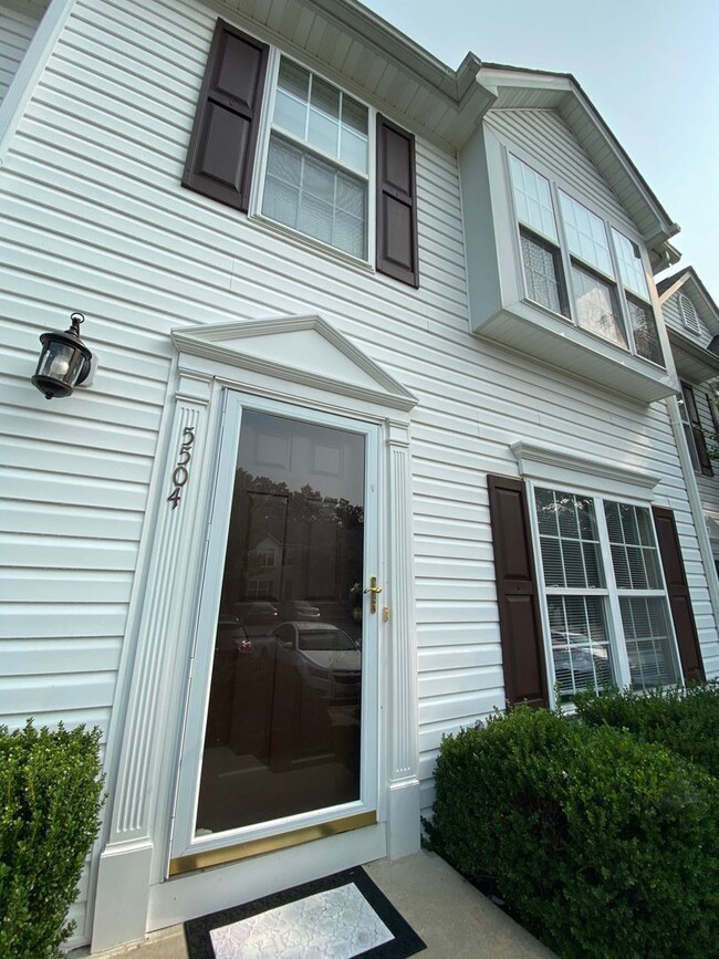 Building Photo - 5504 Millstream Ln