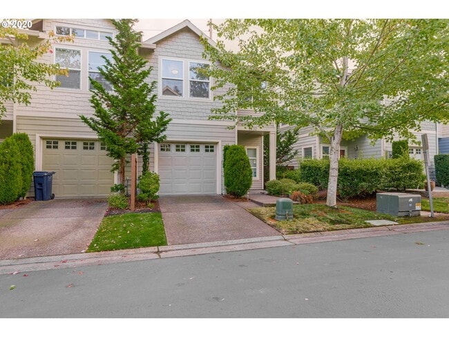 Building Photo - Amberglen Neighborhood 3 Bed 2.5 Bath Townhome w/ Garage, A/C, Washer & Dryer~ Convenient to ONPR...
