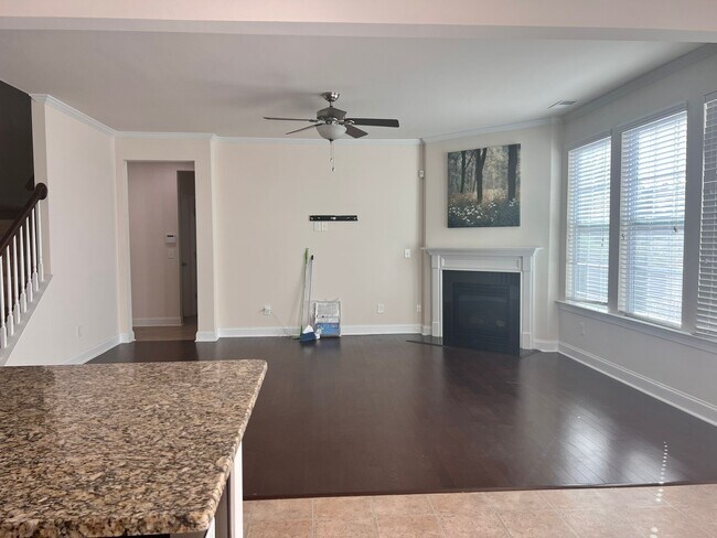 Building Photo - 151 Blossom Ridge Dr
