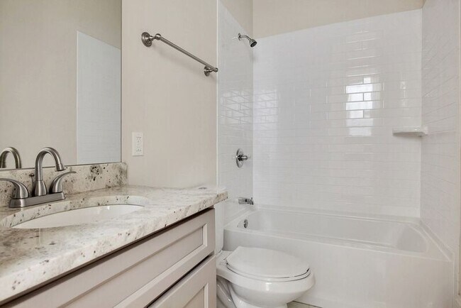 Building Photo - 2230 St Andrew St