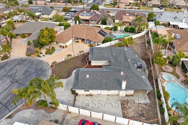 Building Photo - Hemet Rental with Attached Garage, Fireplace & Private Backyard