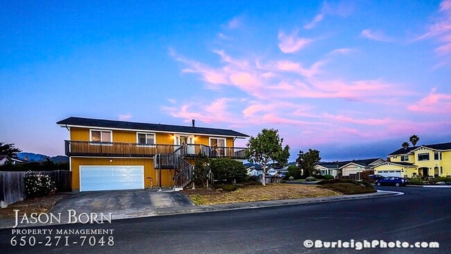 Primary Photo - 400 Beach Ave