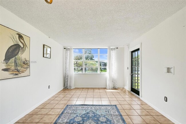 Building Photo - 9480 Tangerine Pl