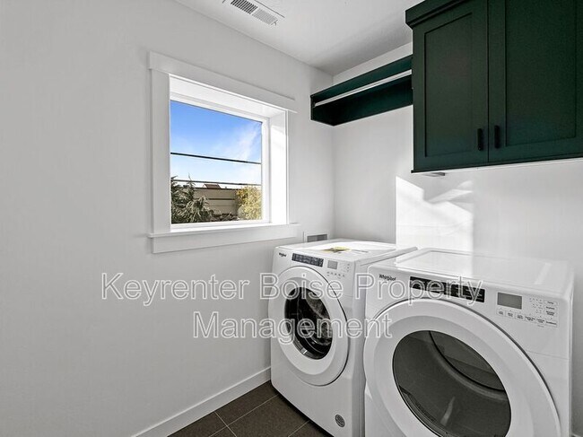 Building Photo - 3524 W Anderson St