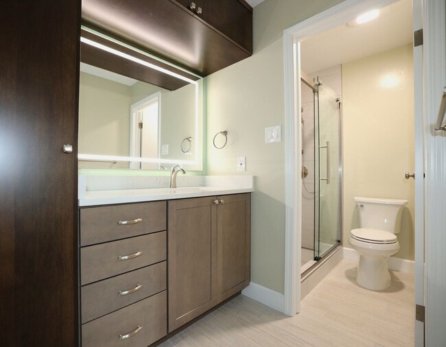 Building Photo - Gorgeous 1 bedroom/1 bath Condo in San Mat...