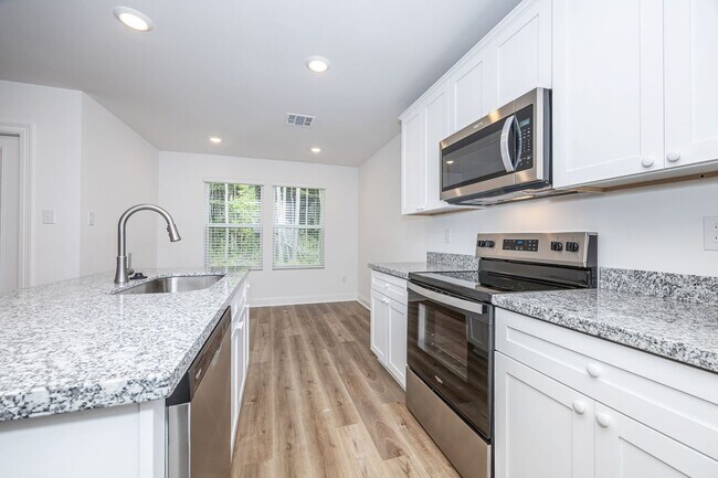 Building Photo - 3711 Olivia Dr