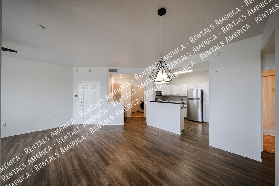 Building Photo - 5303 N 7th St