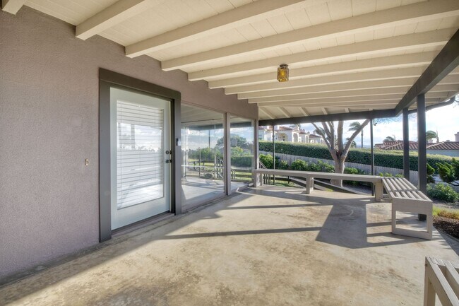 Building Photo - 766 Marsolan Ave