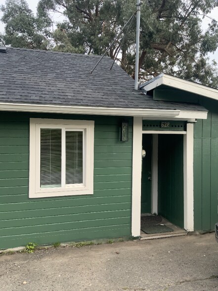 Building Photo - 634 Pacific Ave