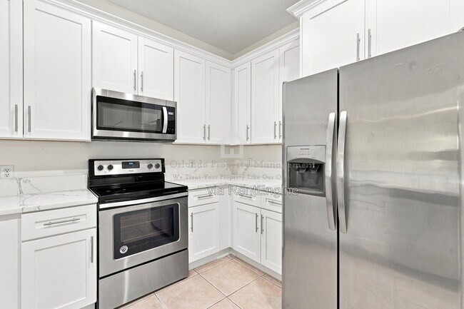 Building Photo - 10402 Eastpark Lake Dr