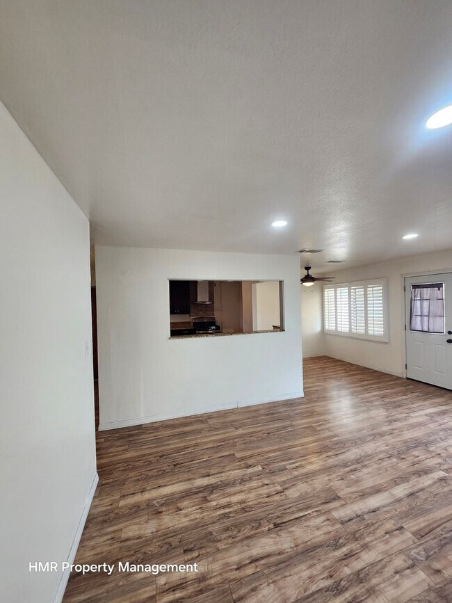 Building Photo - Newly Remodeled Home in Pomona