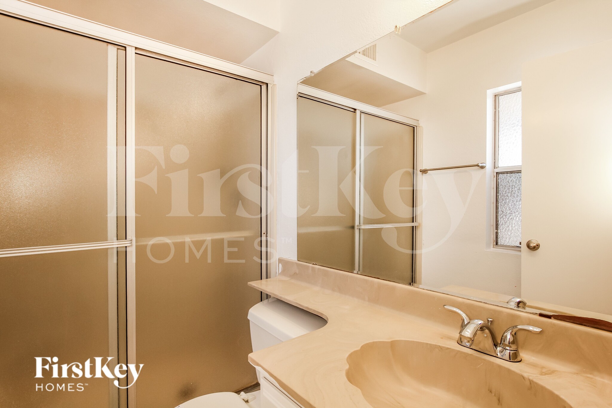 Building Photo - 5413 W Townley Ave