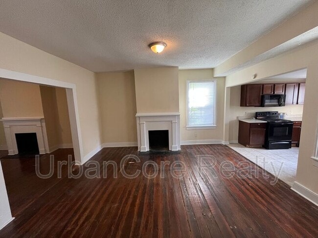 Building Photo - 805 N 26th St