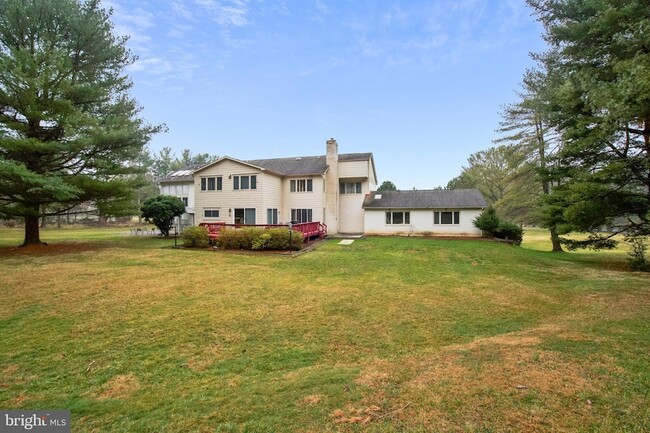 Building Photo - 10908 Barn Wood Ln