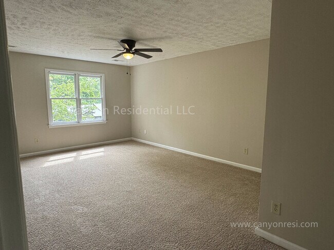 Building Photo - 6556 Rhemish Dr