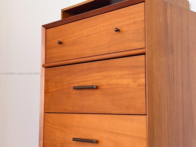 Building Photo - 2101 S Ocean Dr