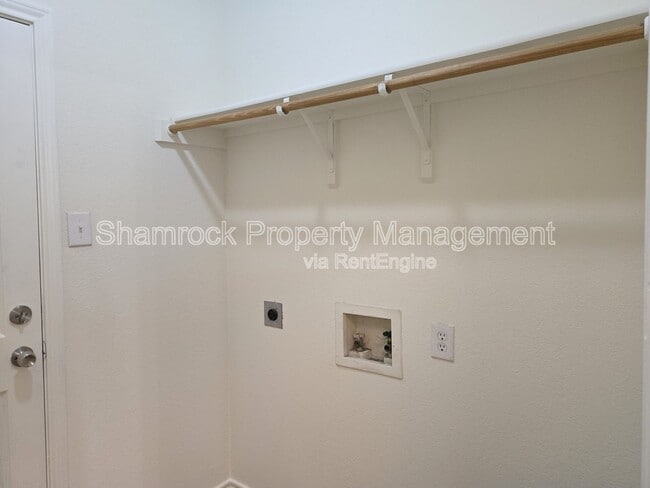 Building Photo - 3009 Palomino Trail