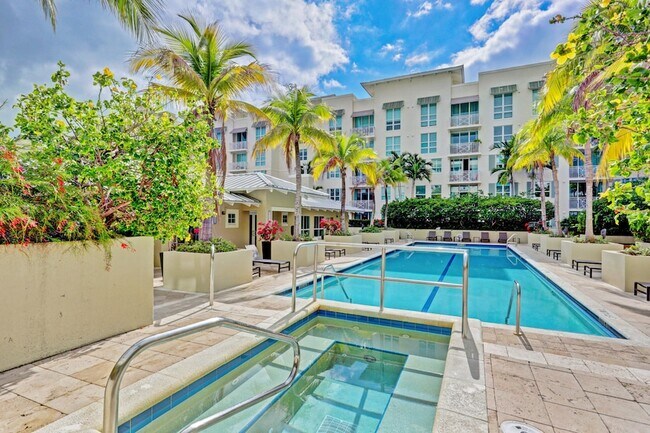 Building Photo - 480 Hibiscus St