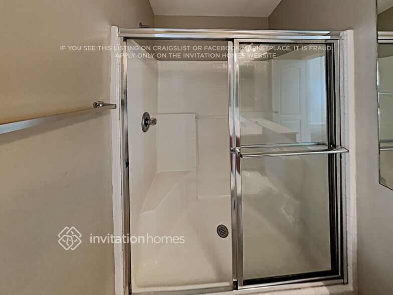 Building Photo - 12805 Adventure Dr