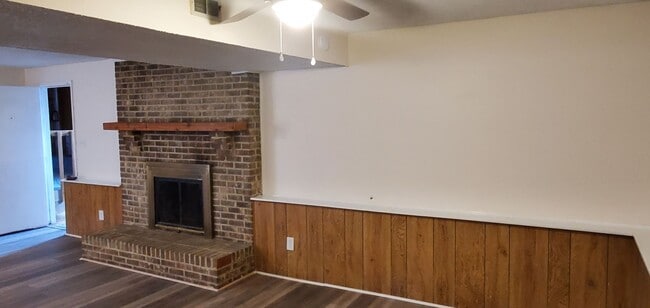 Building Photo - 7402 Brigmore Dr