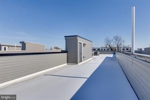 Building Photo - 2234 N Franklin St