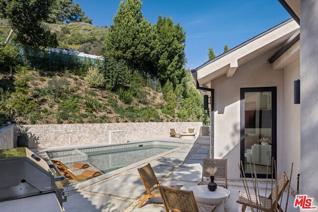 Building Photo - 3637 Loadstone Dr