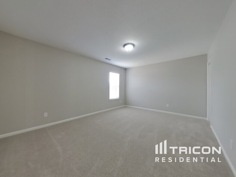 Building Photo - 4635 Christenbury Hills Ln