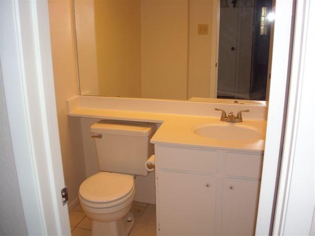 Building Photo - 8400 Jamestown Dr