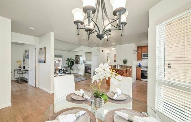 Building Photo - Lorocrib