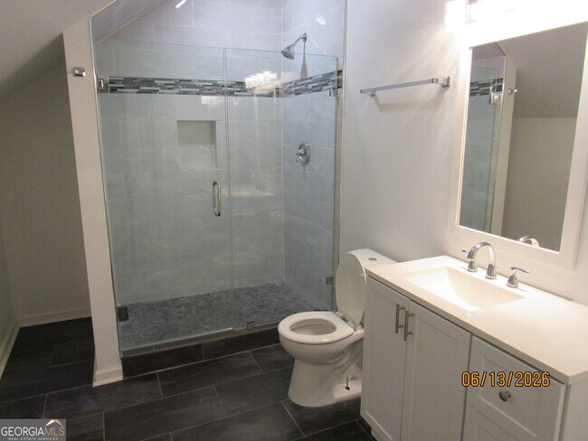 Building Photo - 115 Sutton Ct