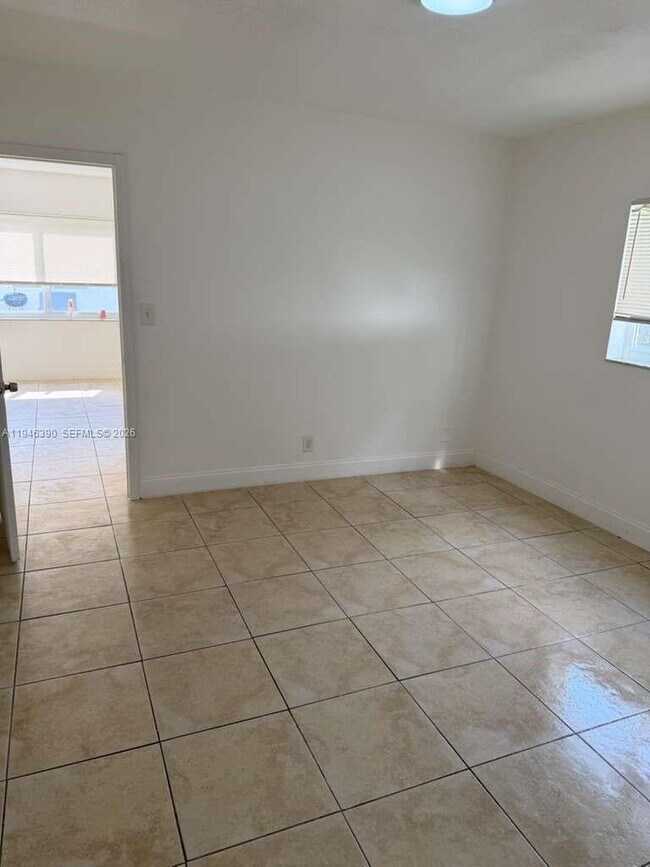 Building Photo - 831 NW 1st Ave