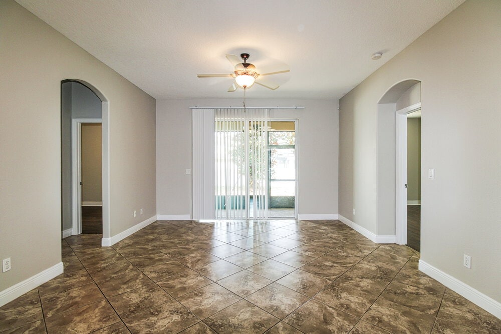 Building Photo - 12307 Cricklewood Dr