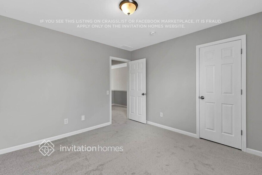 Building Photo - 8848 Challenger Dr